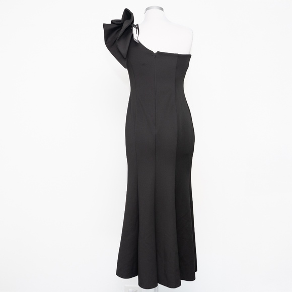 Betsy & Adam - "Daisy" Long Scuba Crepe One Shoulder Dress - Picture 3 of 11